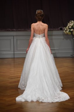 Alon Livne beyaz 2017 gelinlik koleksiyonu