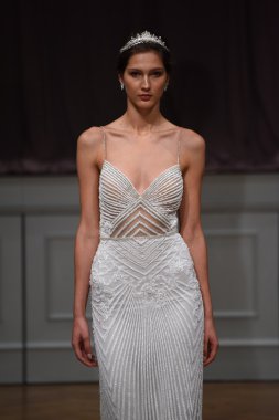 Alon Livne beyaz 2017 gelinlik koleksiyonu