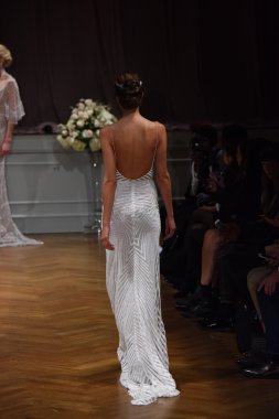 Alon Livne beyaz 2017 gelinlik koleksiyonu