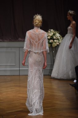 Alon Livne beyaz 2017 gelinlik koleksiyonu