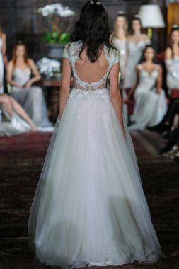 Julie Vino sonbahar 2017 koleksiyonu gösteri