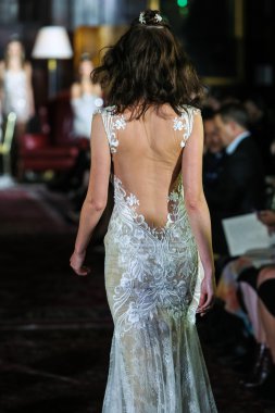 Julie Vino sonbahar 2017 koleksiyonu gösteri