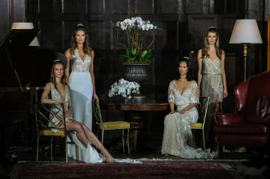 Julie Vino sonbahar 2017 koleksiyonu gösteri 