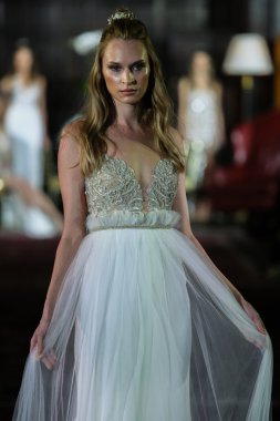 Julie Vino sonbahar 2017 koleksiyonu gösteri