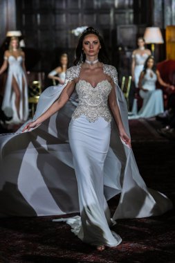 Julie Vino sonbahar 2017 koleksiyonu gösteri