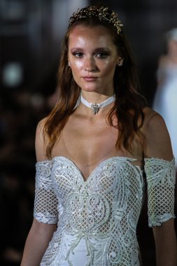 Julie Vino sonbahar 2017 koleksiyonu gösteri