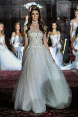  Julie Vino sonbahar 2017 koleksiyonu gösteri 