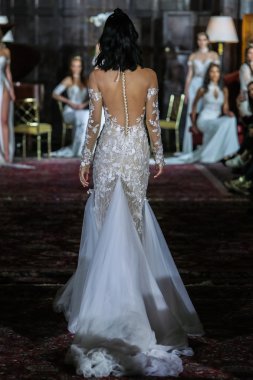  Julie Vino sonbahar 2017 koleksiyonu gösteri 