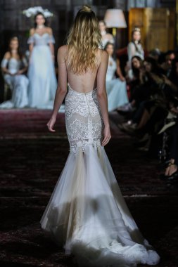  Julie Vino sonbahar 2017 koleksiyonu gösteri 