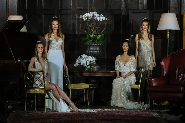 Julie Vino sonbahar 2017 koleksiyonu gösteri 