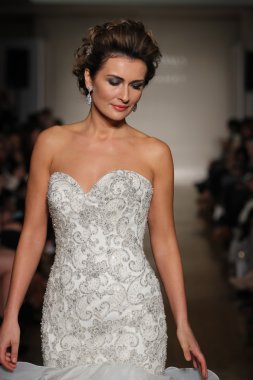 Allure Gelinlik Sonbahar 2017 Koleksiyonu