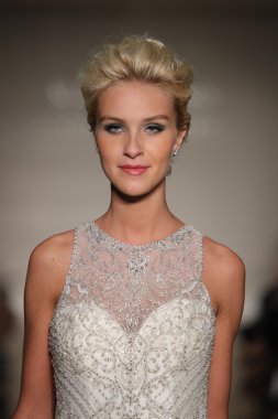 Allure Gelinlik Sonbahar 2017 Koleksiyonu