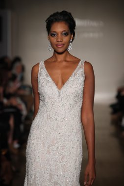 Allure Gelinlik Sonbahar 2017 Koleksiyonu