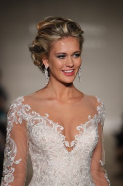 Allure Gelinlik Sonbahar 2017 Koleksiyonu