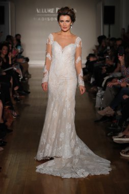 Allure Gelinlik Sonbahar 2017 Koleksiyonu