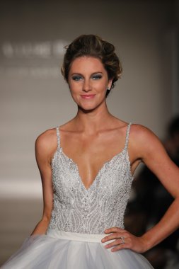 Allure Gelinlik Sonbahar 2017 Koleksiyonu