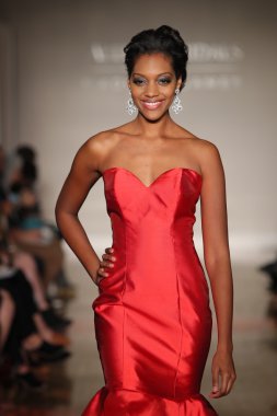  Allure Gelinlik Sonbahar 2017 Koleksiyonu 