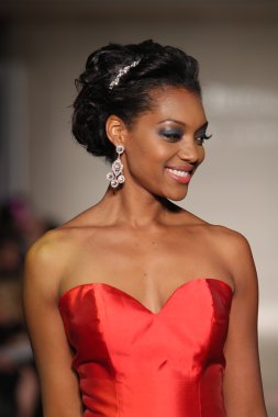  Allure Gelinlik Sonbahar 2017 Koleksiyonu 