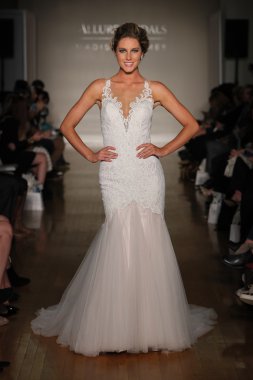 Allure Gelinlik Sonbahar 2017 Koleksiyonu 