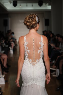 Allure Gelinlik Sonbahar 2017 Koleksiyonu 