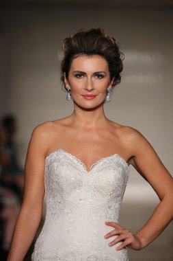 Allure Gelinlik Sonbahar 2017 Koleksiyonu 