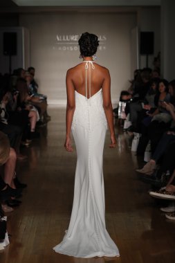 Allure Gelinlik Sonbahar 2017 Koleksiyonu 