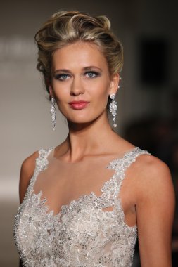 Allure Gelinlik Sonbahar 2017 Koleksiyonu 