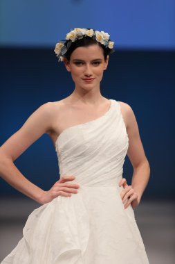 Anny Lin Sonbahar 2017 Gelin Koleksiyonu