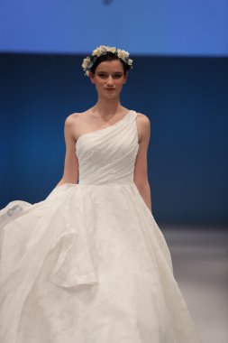 Anny Lin Sonbahar 2017 Gelin Koleksiyonu