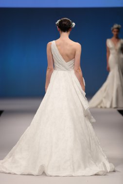 Anny Lin Sonbahar 2017 Gelin Koleksiyonu