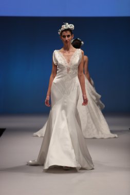 Anny Lin Sonbahar 2017 Gelin Koleksiyonu