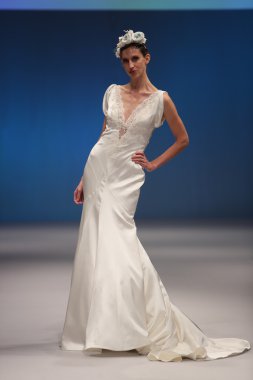 Anny Lin Sonbahar 2017 Gelin Koleksiyonu