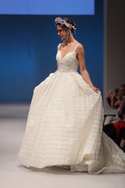 Anny Lin Sonbahar 2017 Gelin Koleksiyonu