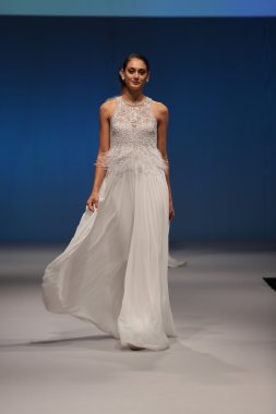Badgley Mischka Sonbahar 2017 Gelinlik Koleksiyonu