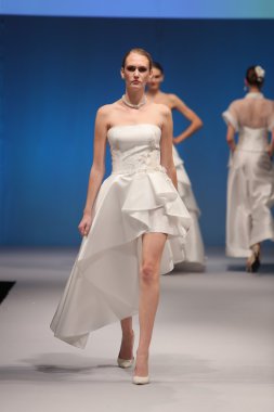 Gemy Maalouf Sonbahar 2017 Gelinlik Koleksiyonu