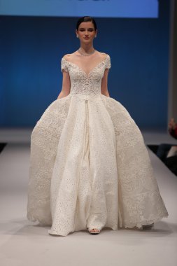 Gemy Maalouf Sonbahar 2017 Gelinlik Koleksiyonu