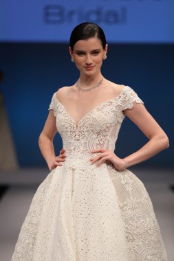 Gemy Maalouf Sonbahar 2017 Gelinlik Koleksiyonu