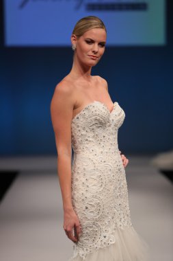 Jannifer Wir Sonbahar 2017 Gelinlik Koleksiyonu