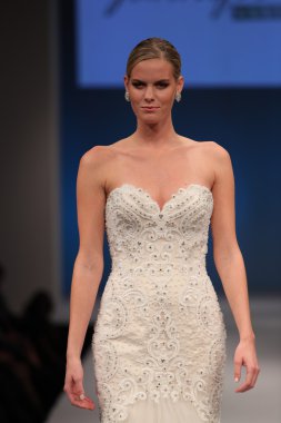 Jannifer Wir Sonbahar 2017 Gelinlik Koleksiyonu