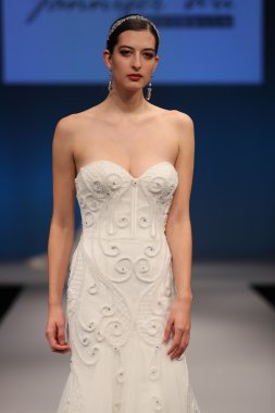 Jannifer Wir Sonbahar 2017 Gelinlik Koleksiyonu