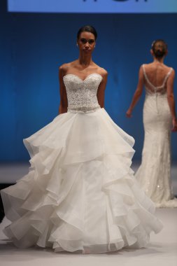 Martina Liana Sonbahar 2017 Gelinlik Koleksiyonu 