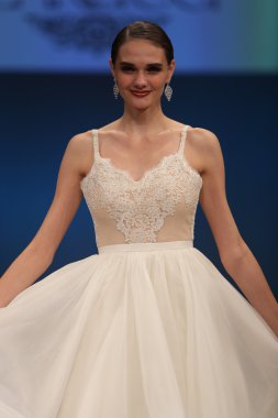 Zarucci Düşüşü 2017 Gelin Koleksiyonu 