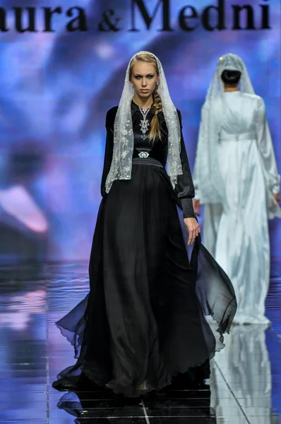 Laura and Medni Collection during Moscow Fashion Week — Stock fotografie