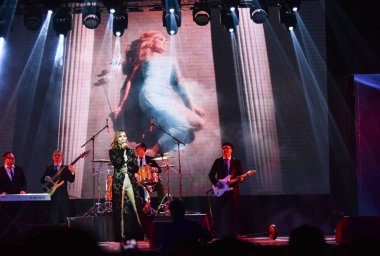 New York, Ny - 27 Kasım: Şarkıcı Shani Rigsbee büyük Apple Müzik Ödülleri 2016 konserde ana tiyatro üzerinde 27 Kasım 2016 Brooklyn NY sırasında Sahne Alanı'nda gerçekleştirir.
