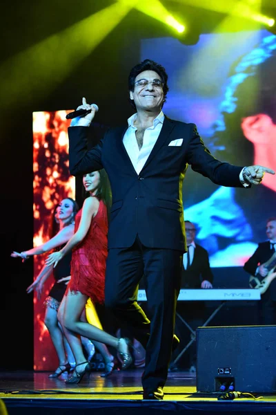 Singer Andy Madadian performs on stage during the Big Apple Music Awards — Stock Photo, Image