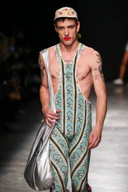  Vivienne Westwood gösteri 