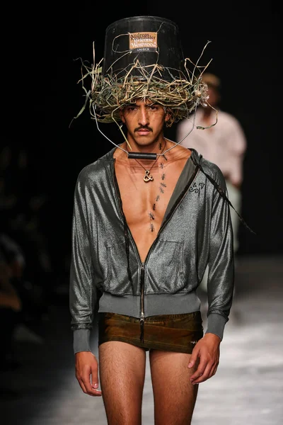  Vivienne Westwood gösteri 