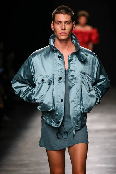  Vivienne Westwood gösteri 