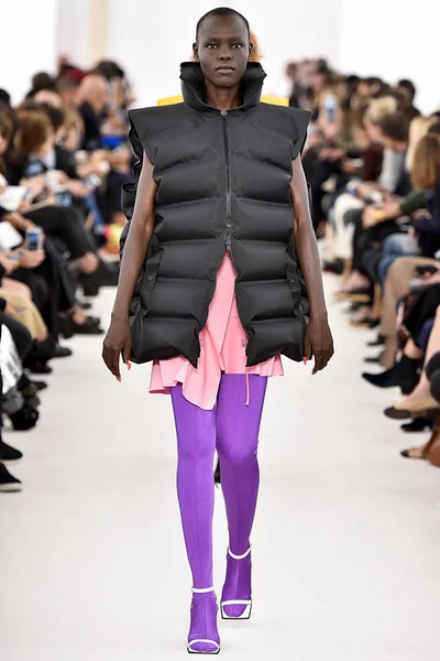 Balenciaga designed by Demma Gvasalia show — Stock Photo, Image