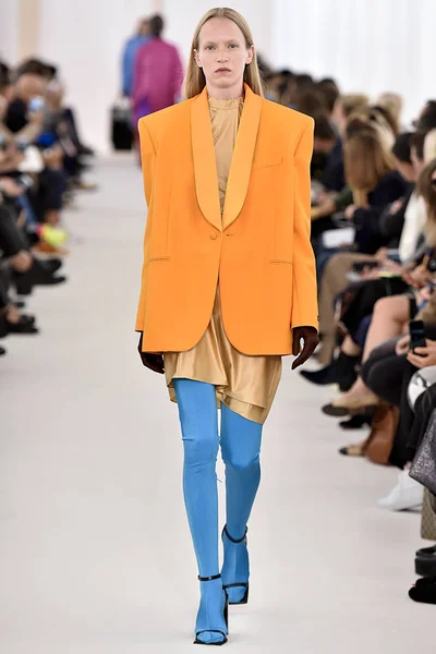 Balenciaga diseñado por Demma Gvasalia show — Foto de Stock